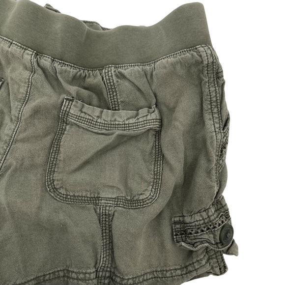 Maurices Women’s Linen Blend Mid Rise Shorts Hunter Green - Picture 7 of 14